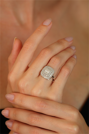 14 Ayar Altın Allure Baget Yüzük