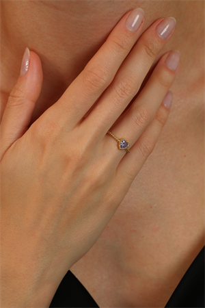 14 Ayar Altın Kalpli Taşlı Eklem Yüzük