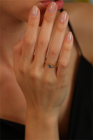 14 Ayar Altın Kalpli Taşlı Eklem Yüzük