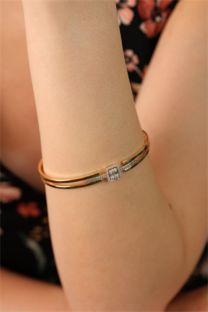 14 Ayar Altın Mini Bagetli Kaburga Kelepçe