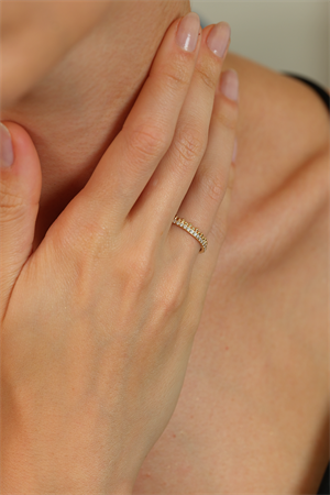 14 Ayar Altın Minimal Taşlı Eklem Yüzük