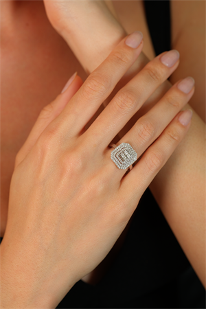 14 Ayar Altın Opulent Baget Yüzük