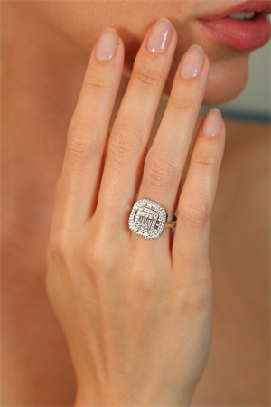 14 Ayar Altın Opulent Baget Yüzük