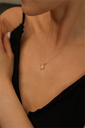 14 Ayar Altın Özel Taşlı Yonca Kolye