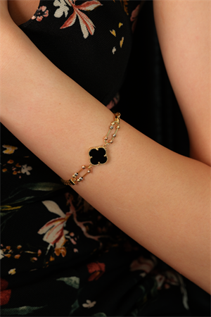 14 Ayar Altın Siyah Yonca Dorikalı Gurmet Bileklik