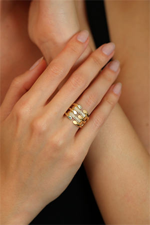 14 Ayar Altın Taşlı Kaburga Yüzük