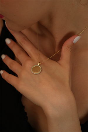 14 Ayar Altın Taşlı Plaka Kolye