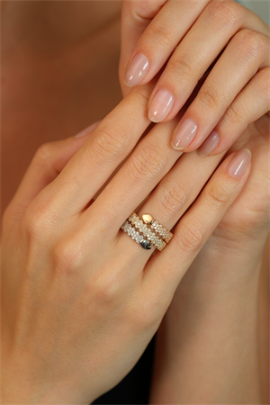 14 Ayar Altın Taşlı Üç Renk Yüzük