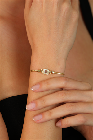 14 Ayar Altın Tek Baget Taşlı Bileklik