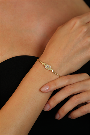 14 Ayar Altın Tek Baget Taşlı Bileklik