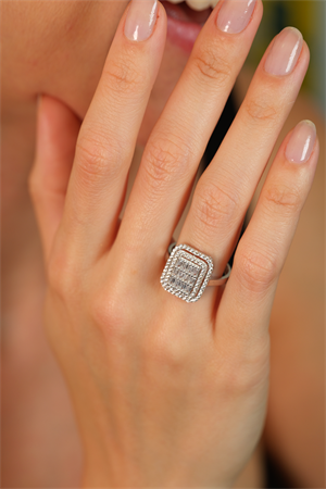 14 Ayar Altın Triple Row Baget Yüzük