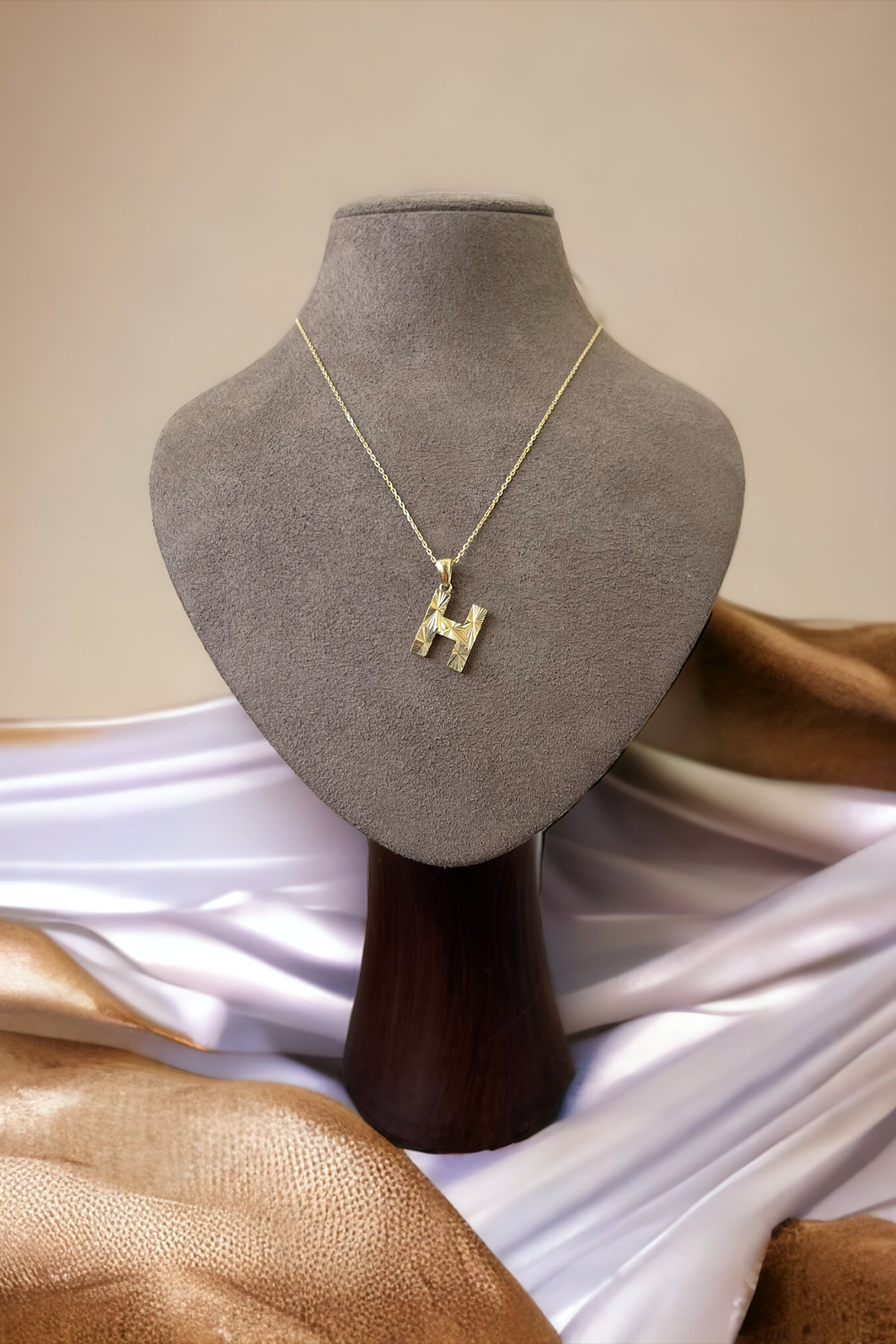 14 Ayar Altın H Harf Kolye Ucu