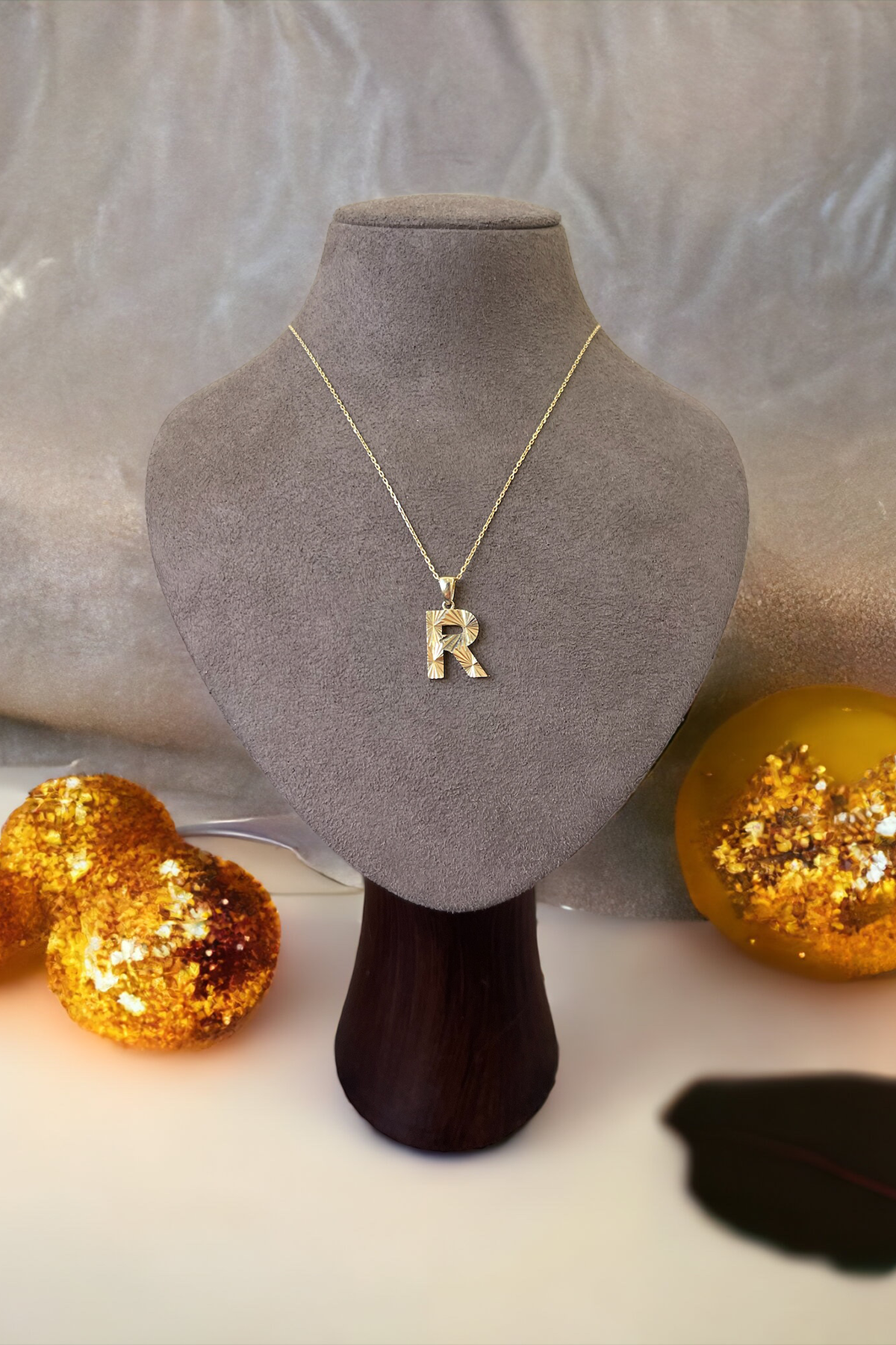 14 Ayar Altın R Harf Kolye Ucu