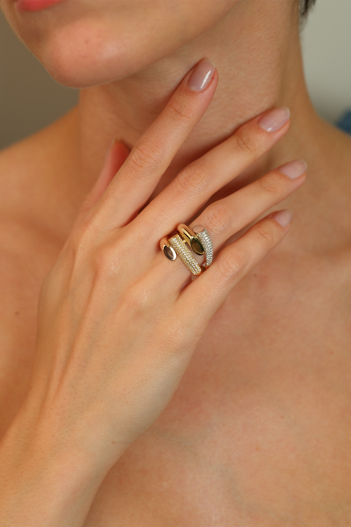 Üç Renk Kaburga Yüzük