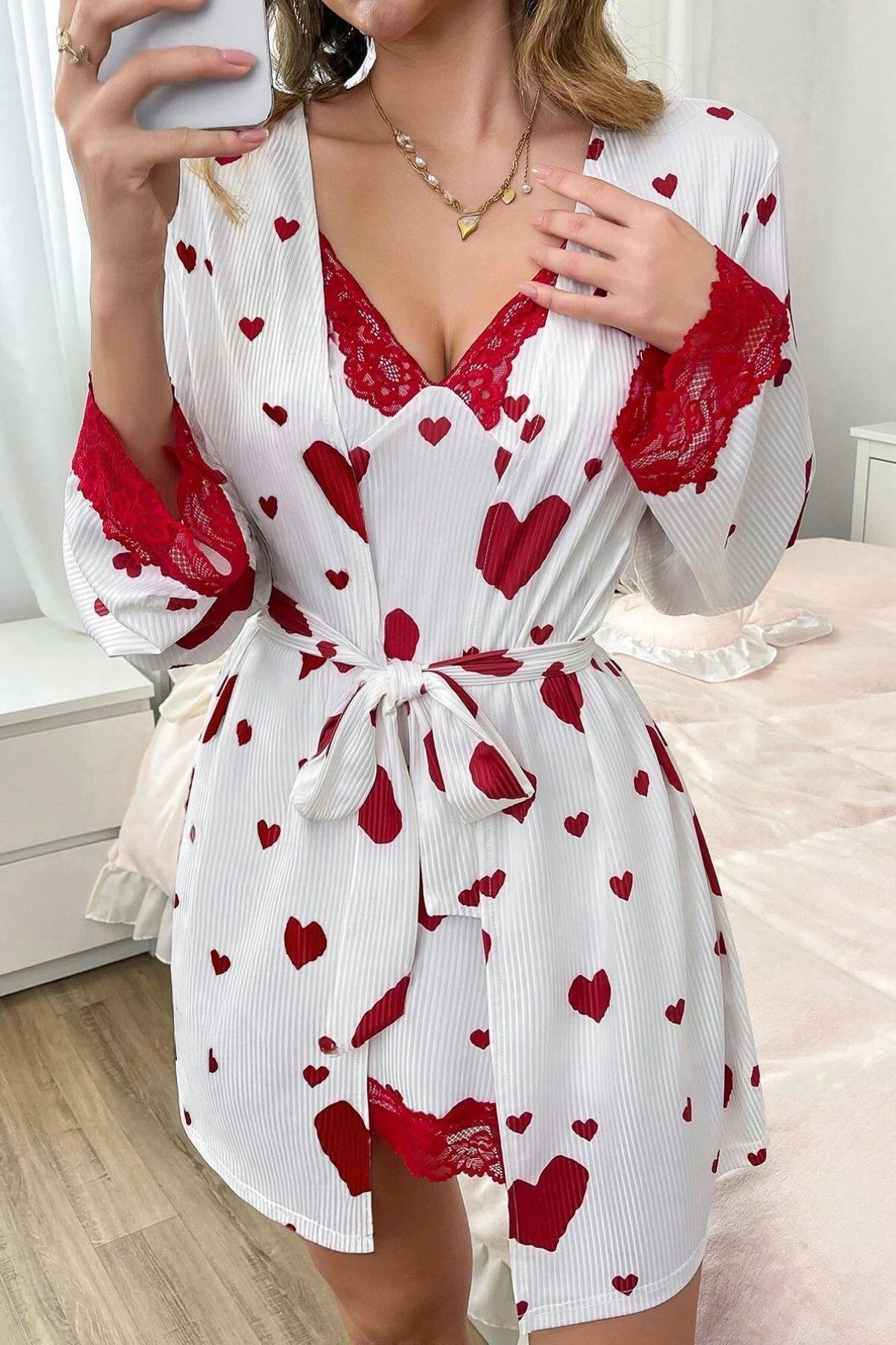 Bella Notte Kırmızı Kalpli Dantel Detaylı Sabahlıklı Gecelik Takım 15979