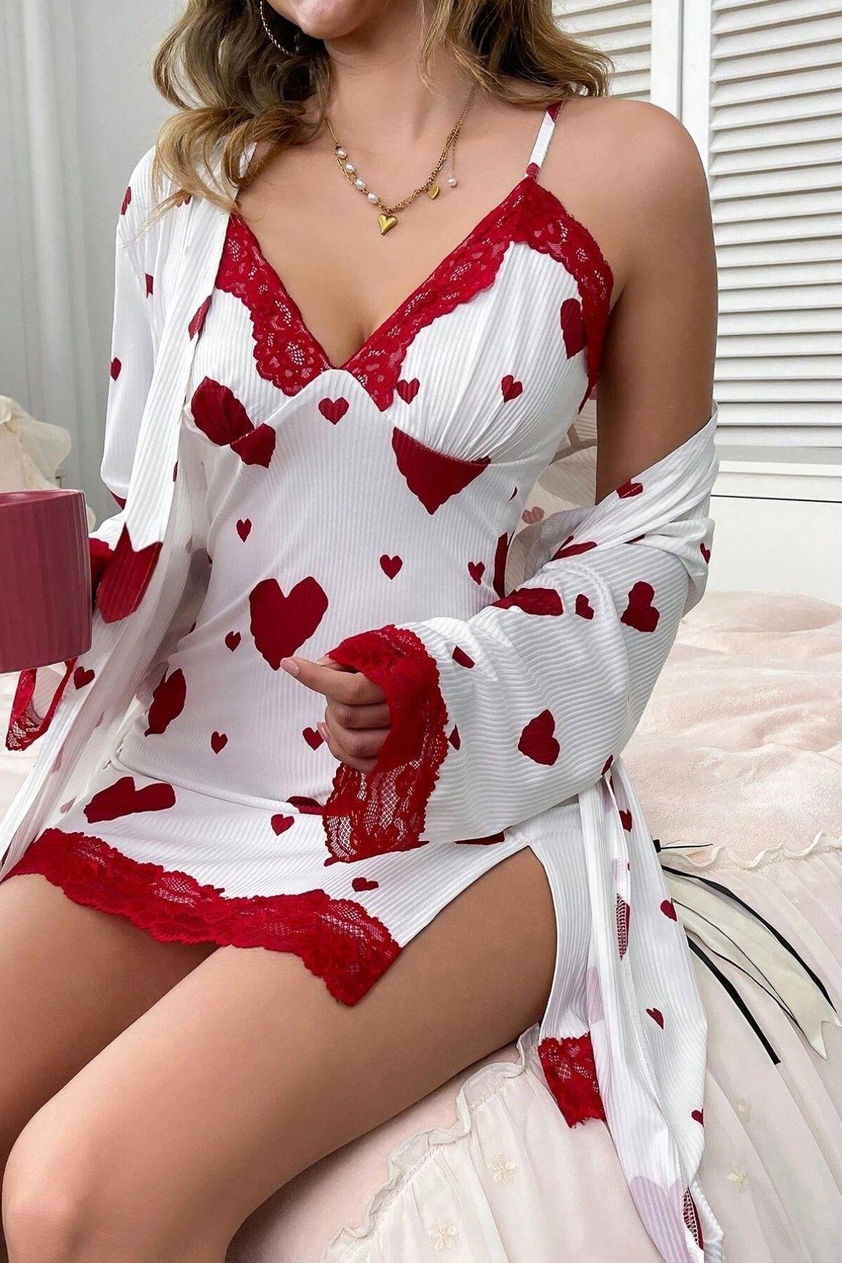 Bella Notte Kırmızı Kalpli Dantel Detaylı Sabahlıklı Gecelik Takım 15979