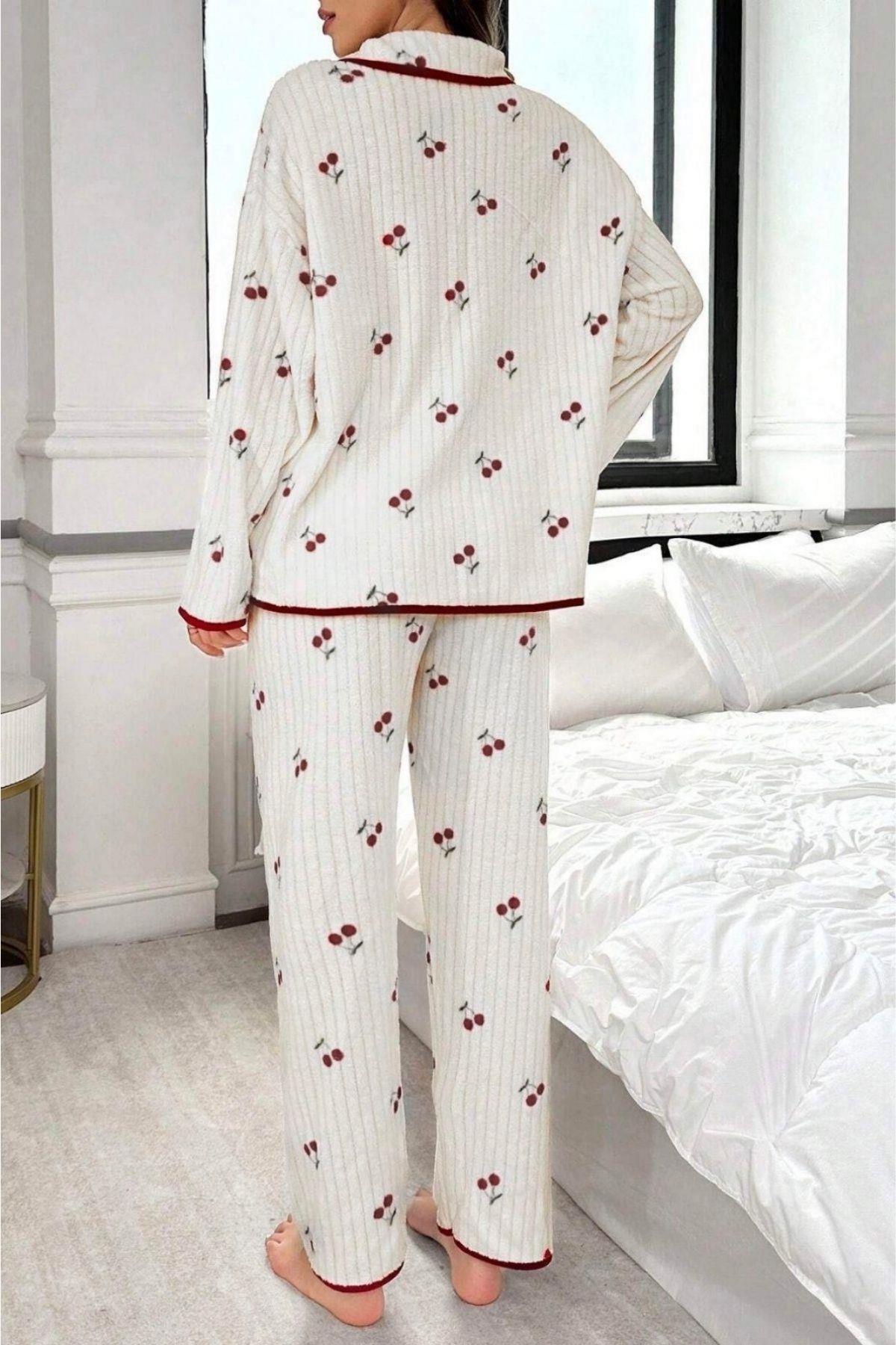 Bella Notte Kırık Beyaz Kiraz Baskılı Pamuklu Kışlık Pijama Takımı 7083