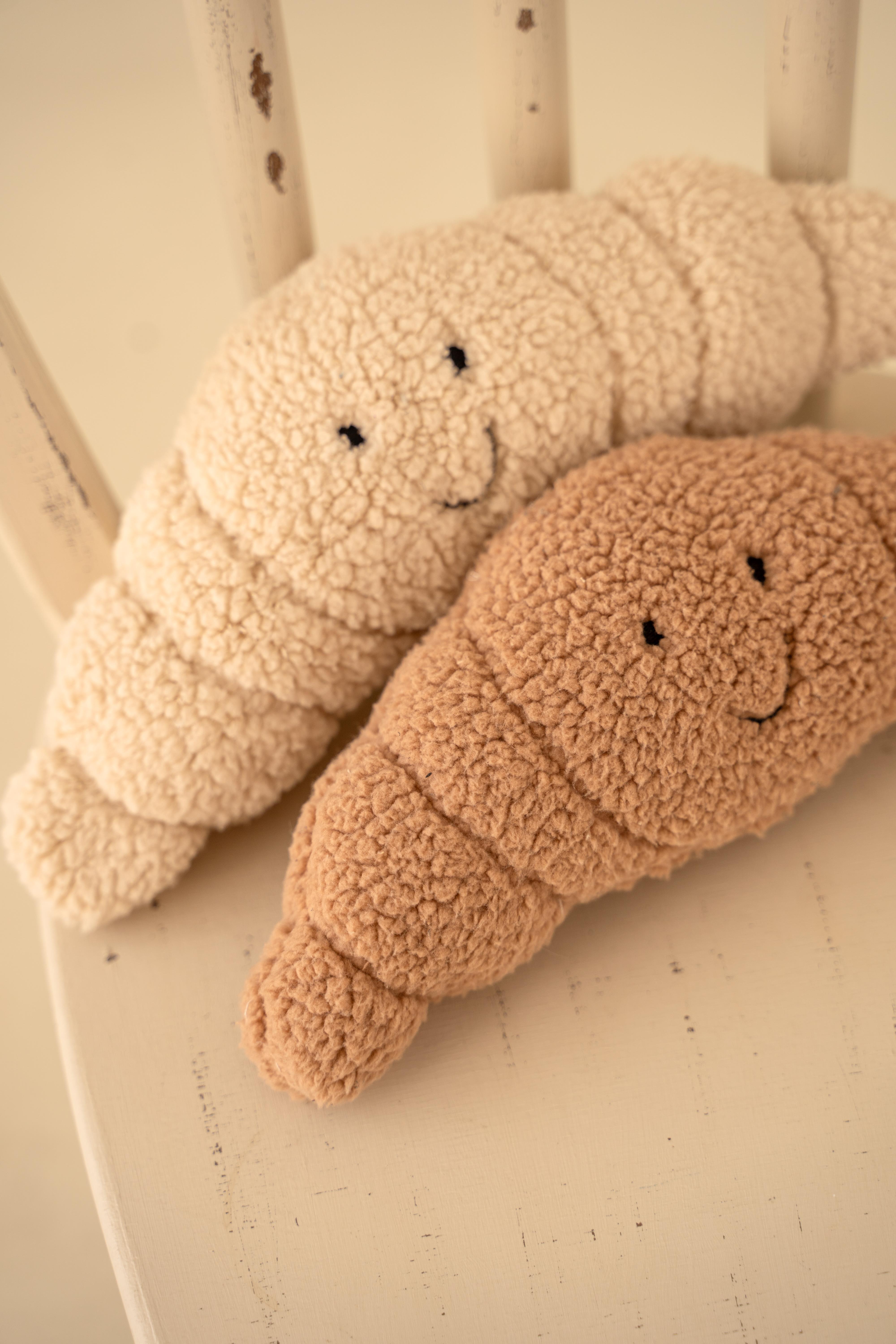 KRUVASAN PELUŞ OYUNCAK SETİPELUŞ OYUNCAKKİRAZKİDSKRUVASAN PELUŞ OYUNCAK SETİKİMPEKS TEKSTİL