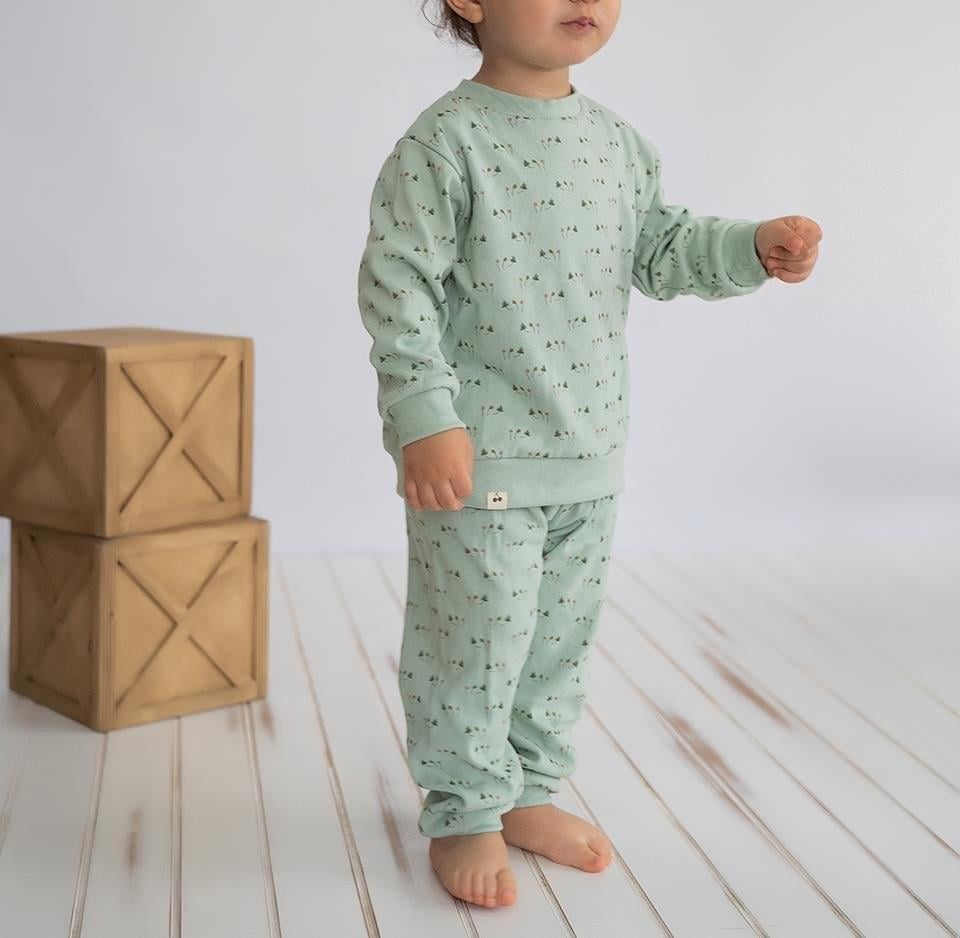 PİJAMA TAKIMIPijama TakımıKİRAZKİDSYaprak Desenli Pamuklu Pijama TakımıKİMPEKS TEKSTİL