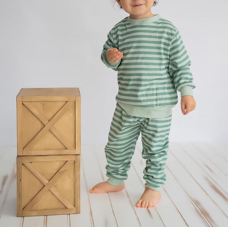 PİJAMA TAKIMIPijama TakımıKİRAZKİDSYeşil Çizgi Desenli Pamuklu Pijama TakımıKİMPEKS TEKSTİL