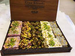 Geleneksel Tatlılar ve Modern Yorumlar: Cezerye Cheesecake Tarifi