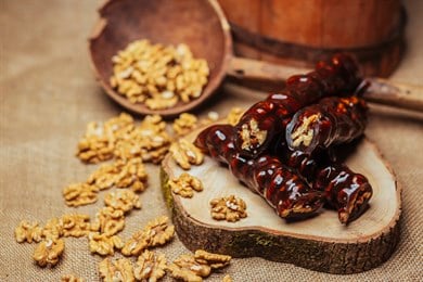 Yayla Bandırması Kelebek Cevizli Bol Pekmezli