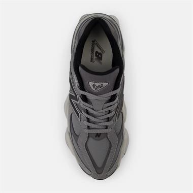 New Balance 9060 Spor Ayakkabı