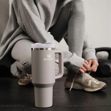 Stanley Adv 40Oz Quencher2.O Tm Tumb Ash Eu Termos