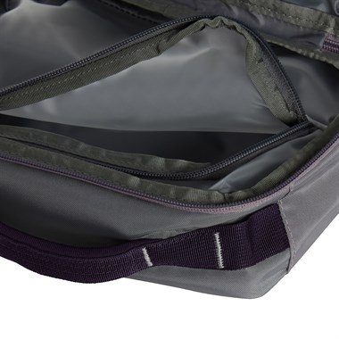 The North Face Base Camp Voyager Toiletry Kit Seyahat Çantası