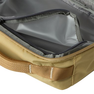 The North Face Base Camp Voyager Toiletry Kit Seyahat Çantası