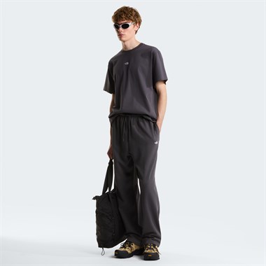 The North Face M Essential Center Logo Relaxed Short Sleeve Erkek T-Shirt