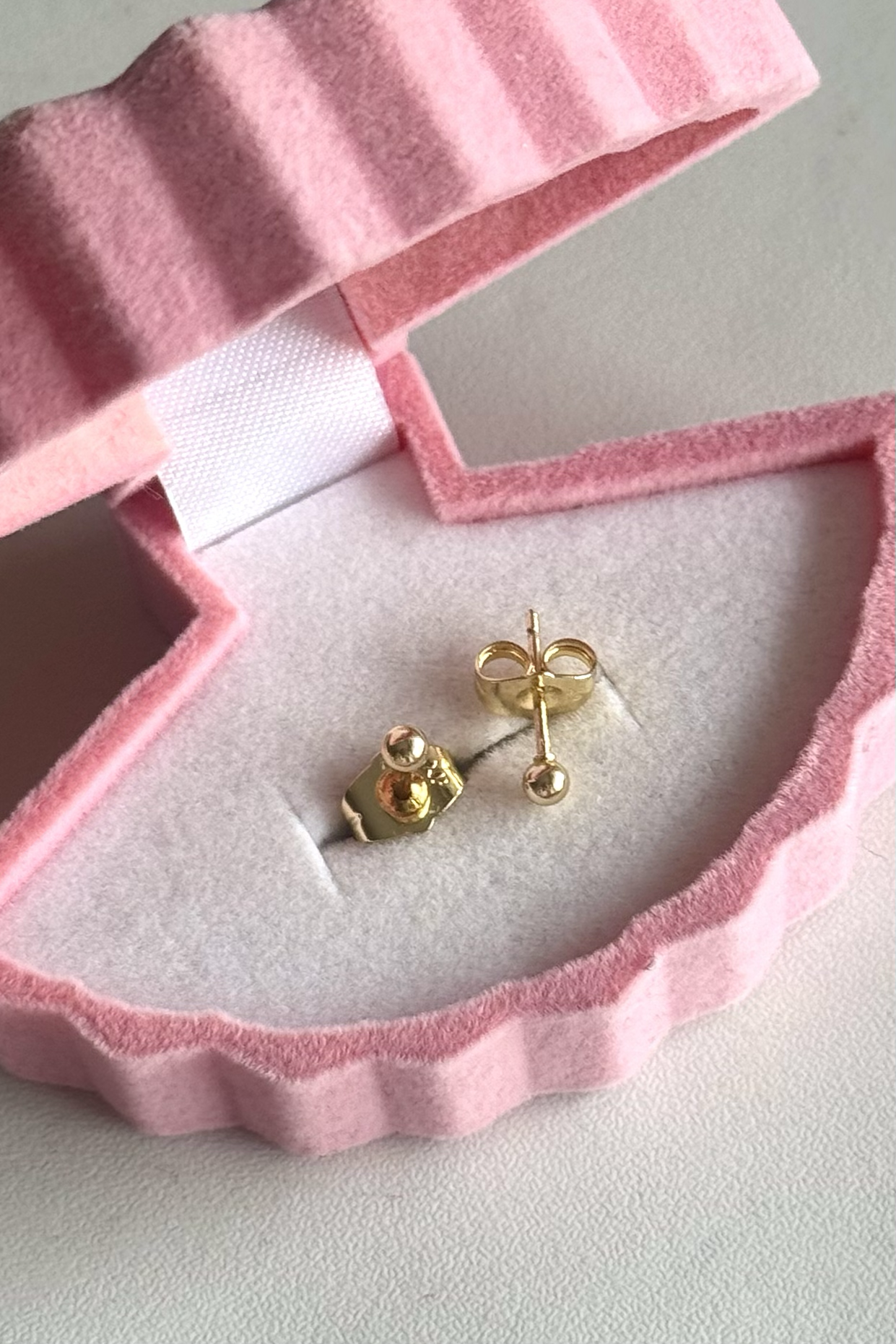14K Altın Kaplama 2 MM Top Küpe Çifti Çelik