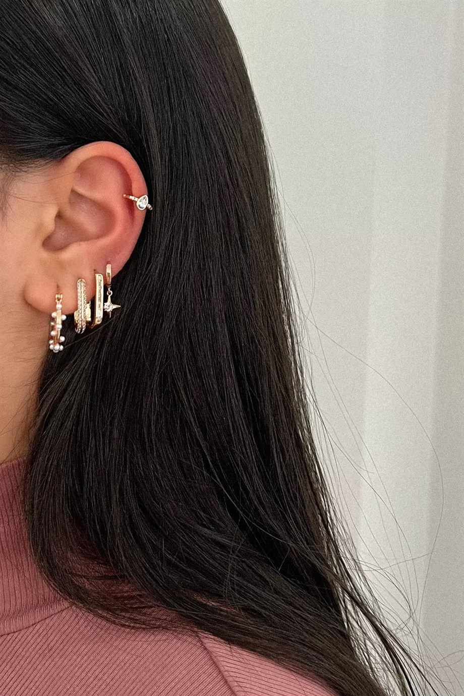 Gömülü Baget Taşlı Oval Küpe Çifti | Çelik