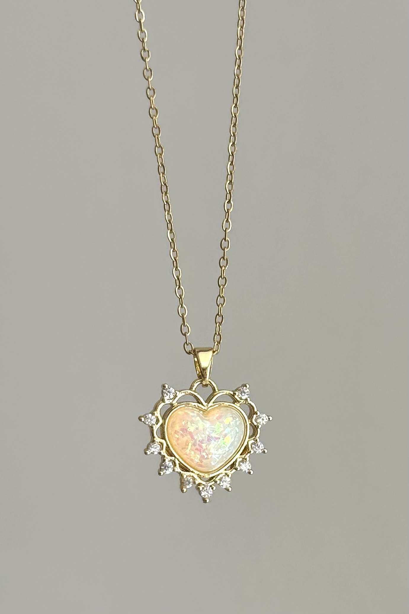 Opal Taşlı Kalp Kolye Çelik
