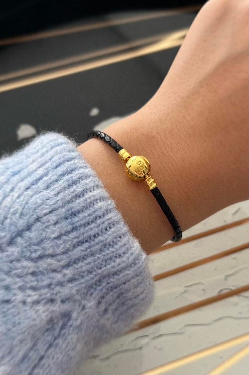 Siyah Deri Charm Takılabilir Bileklik