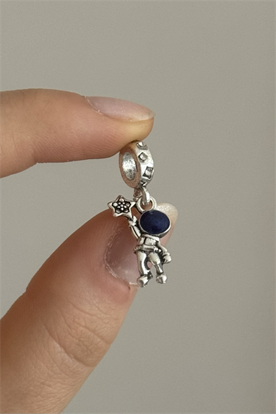 Galaksideki Astronot Sallantılı Charm Gümüş Kaplama