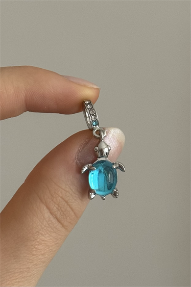 Mavi Taşlı Kaplumbağa Charm Gümüş Kaplama