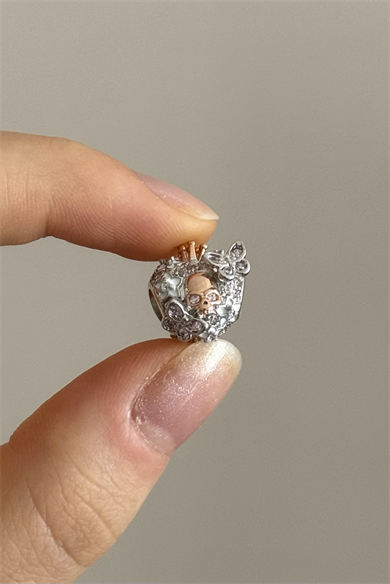 Taşlı Kurukafa Charm 925 Ayar Gümüş