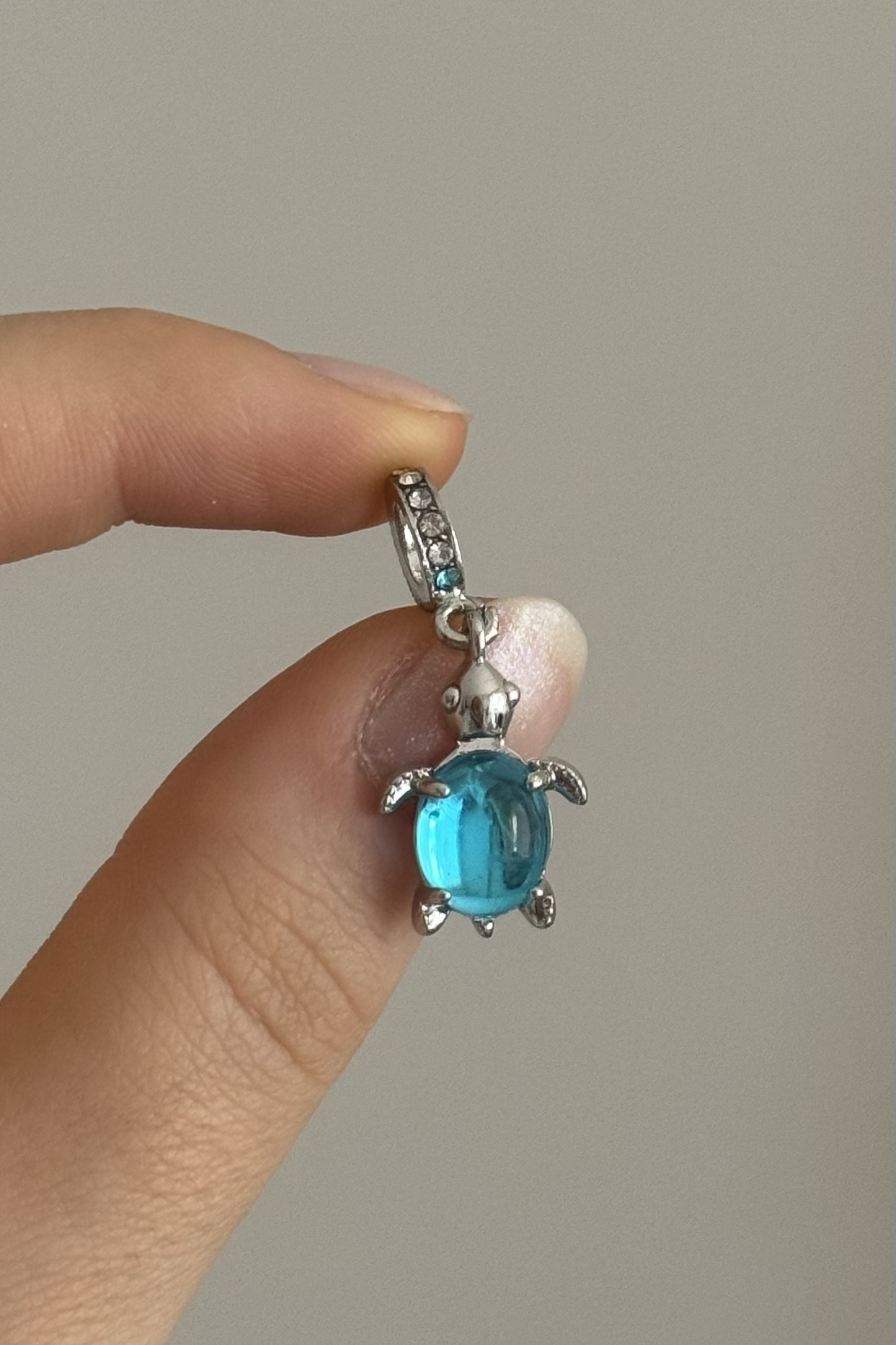 Mavi Taşlı Kaplumbağa Charm Gümüş Kaplama