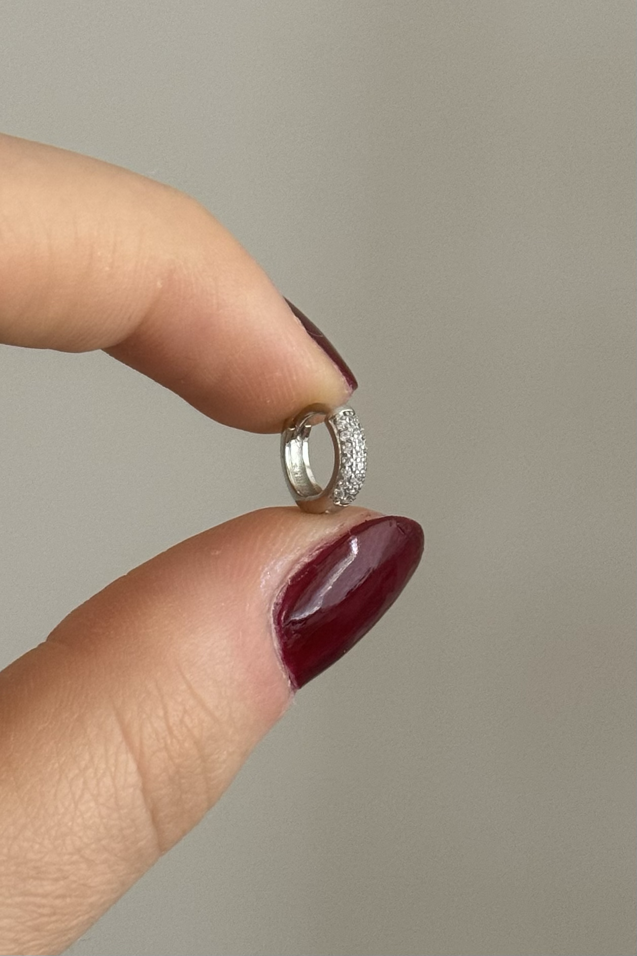 Mini Taşlı Tombul Tragus Piercing 4 MM Cerrahi Çelik