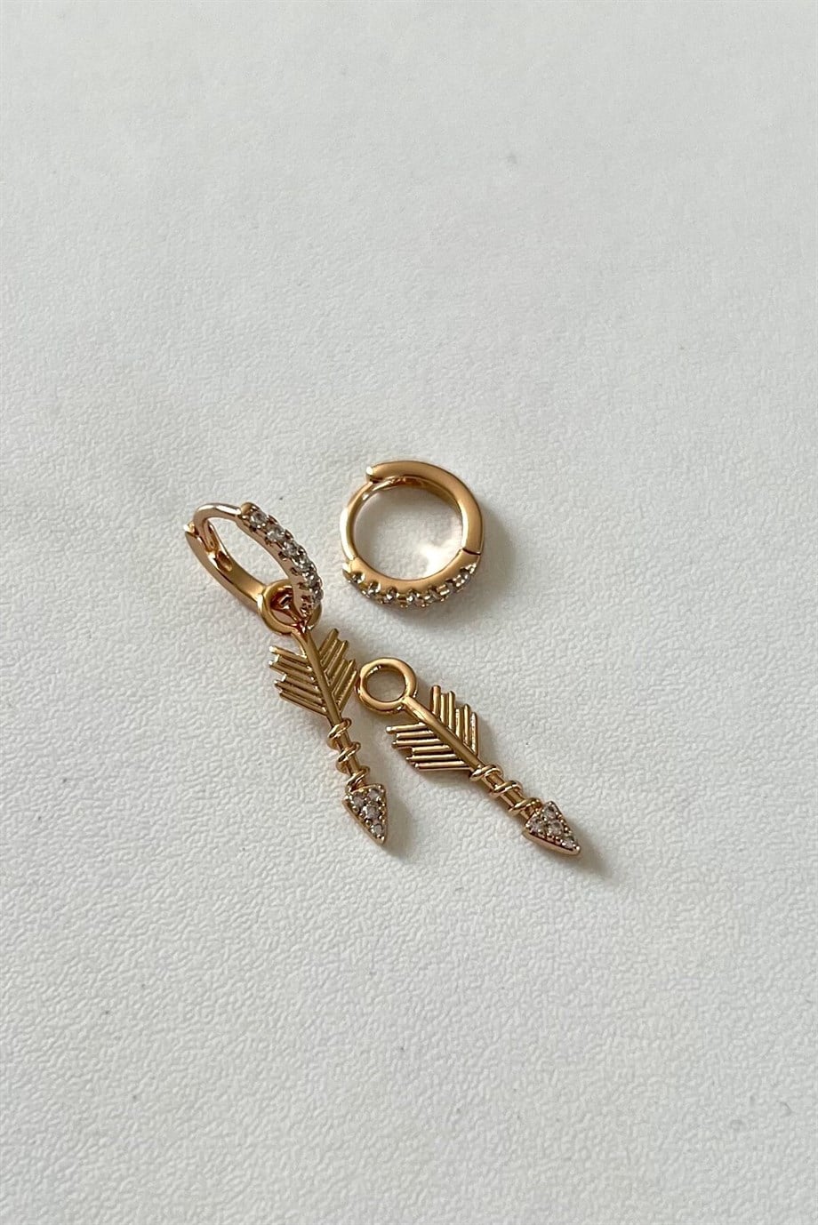 Ok Charm Taşlı Mini Halka Küpe Çifti | Çelik
