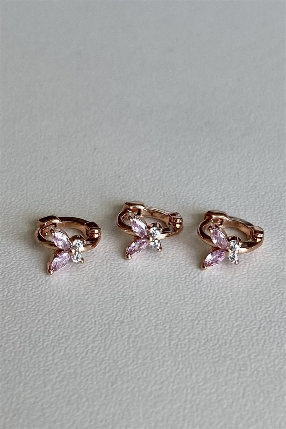 Pembe Kelebek Halka Piercing | Cerrahi Çelik