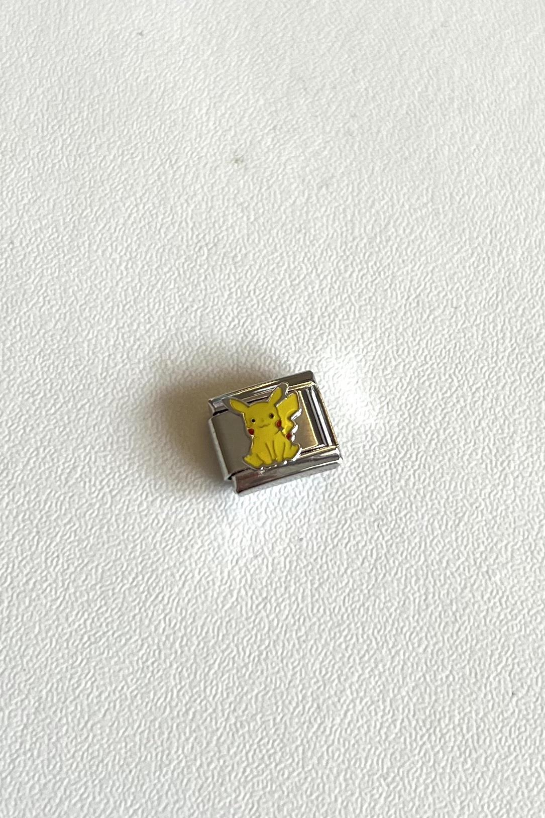 Pikachu Nomi Charm