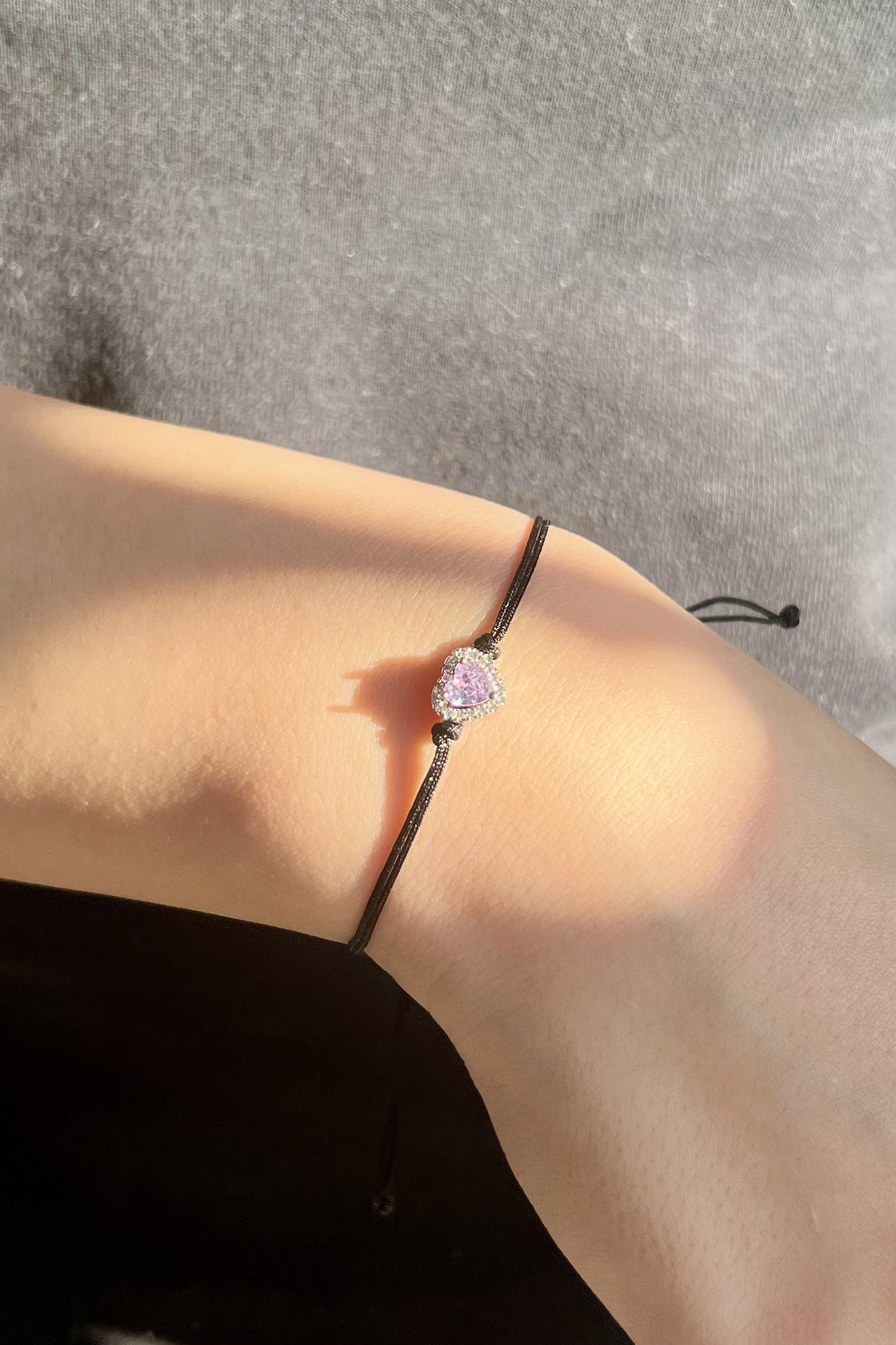 Taşlı Pembe Kalpli Siyah İp Bileklik
