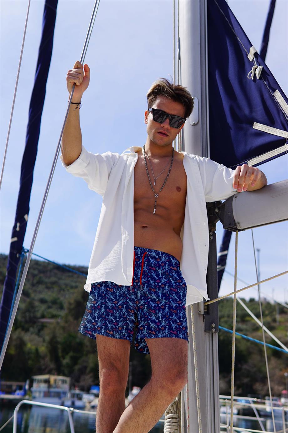 Istakoz  Desenli Lacivert Standart Boy Erkek Mayo Deniz Şortu