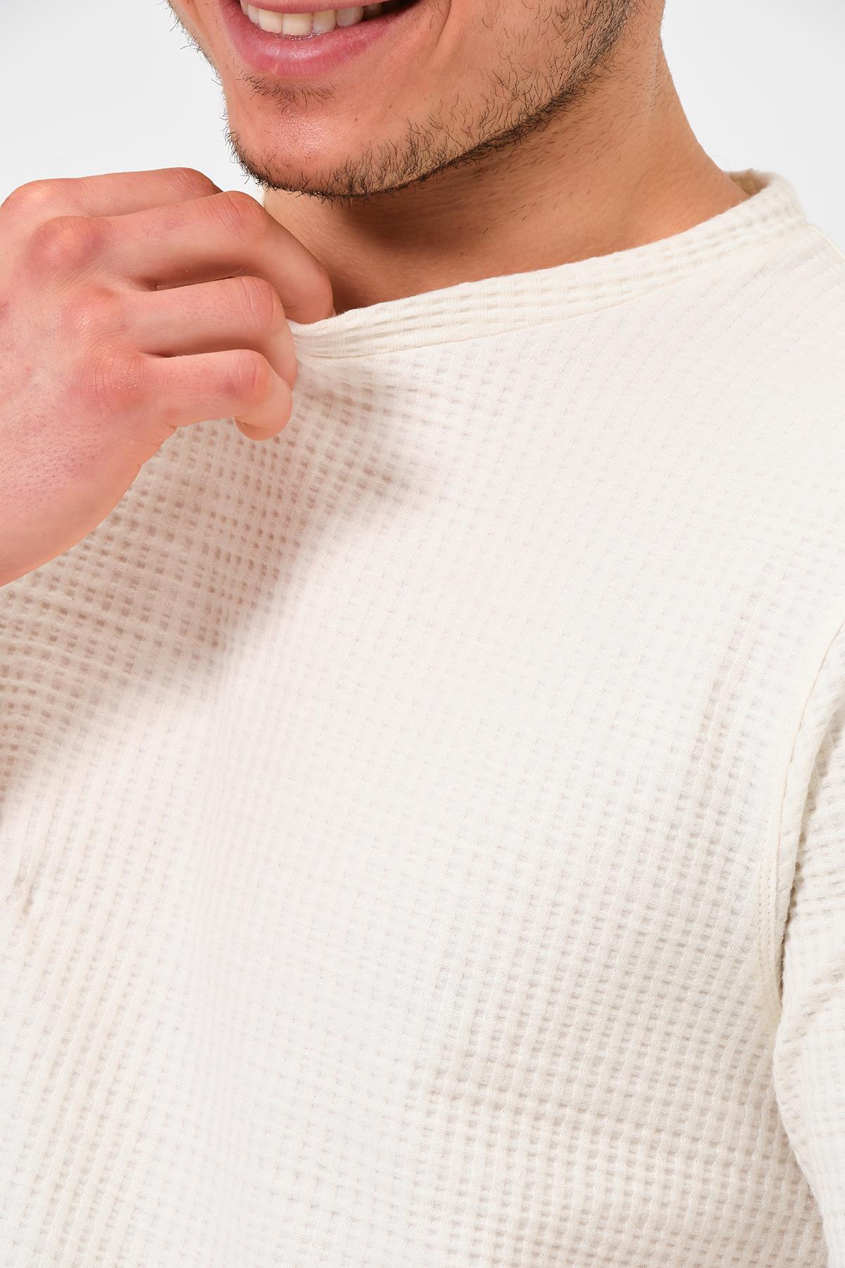 Erkek Ekru %100 Pamuk Oversize Bisiklet Yaka Basic Tişört 