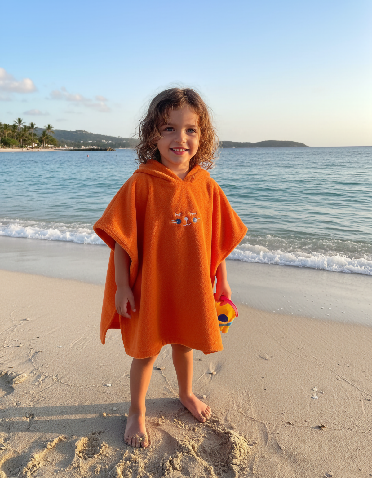 Nakış Detaylı Çocuk Panço Havlu 