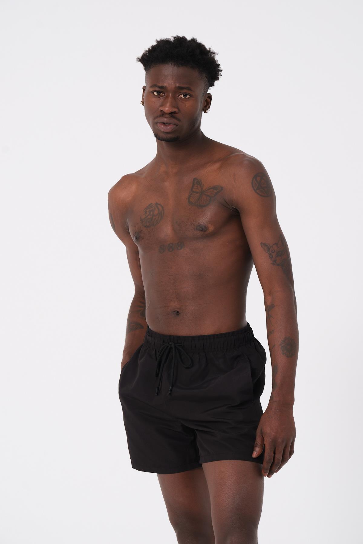 DAAG Siyah Düz Renk Standart Boy Erkek Deniz ve Havuz Şortu 