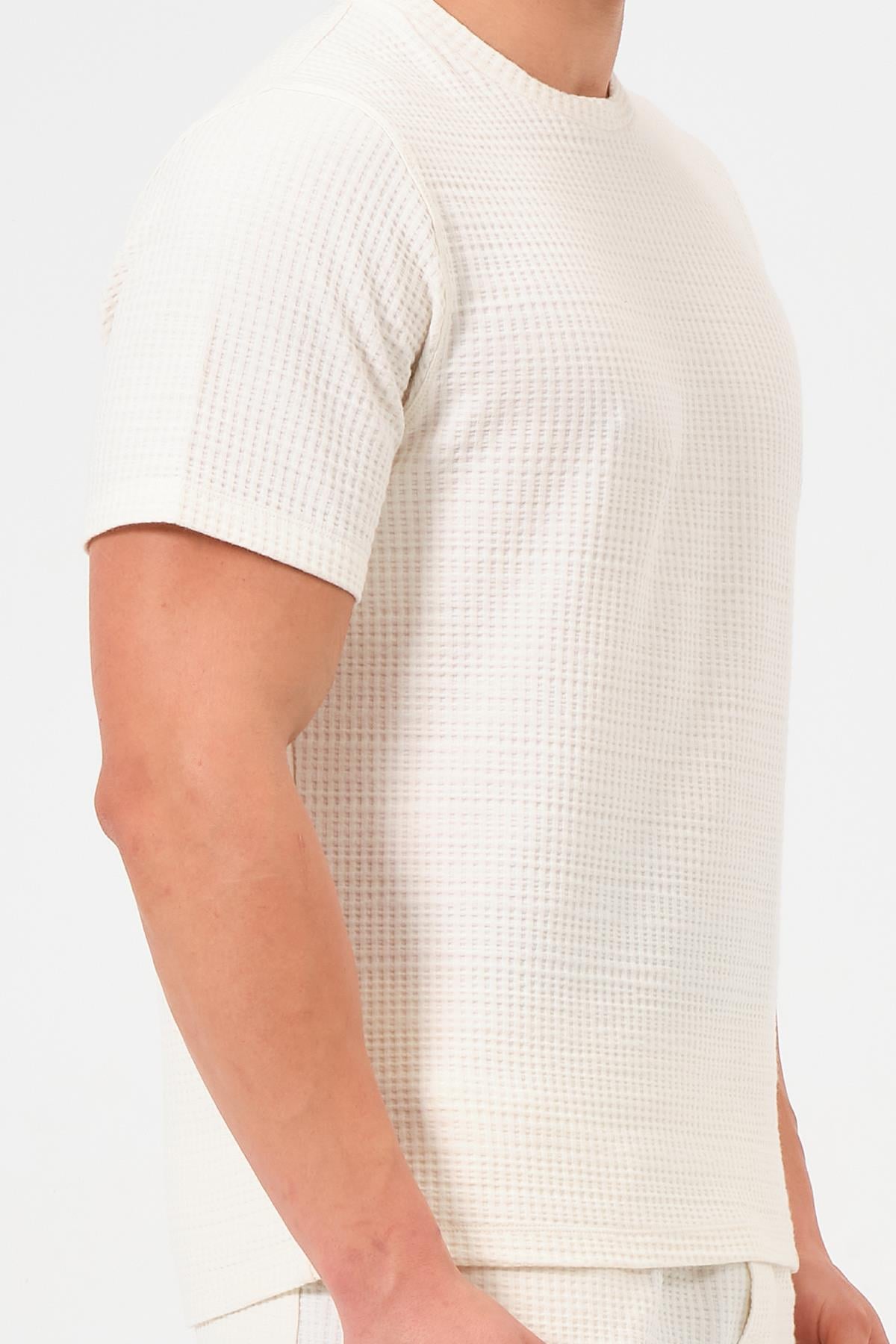 Erkek Ekru %100 Pamuk Oversize Bisiklet Yaka Basic Tişört 