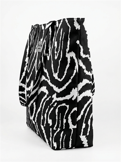 Soyut Desenli Siyah Beyaz Parçalı Kendinden Saplı Astarlı Kadın Plaj Çantası 